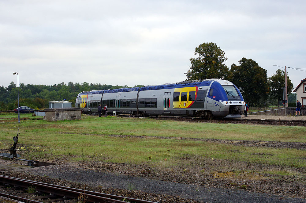 https://www.eisenbahnfotograf.de/ausland/sncf/8001237 SNCF 76591 Sarralbe 3.9.2014 834723.jpg